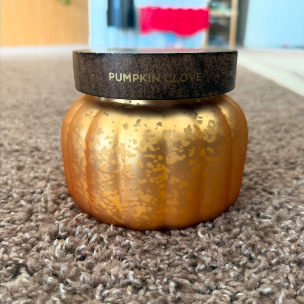 Capri Blue Pumpkin Clove Candle!